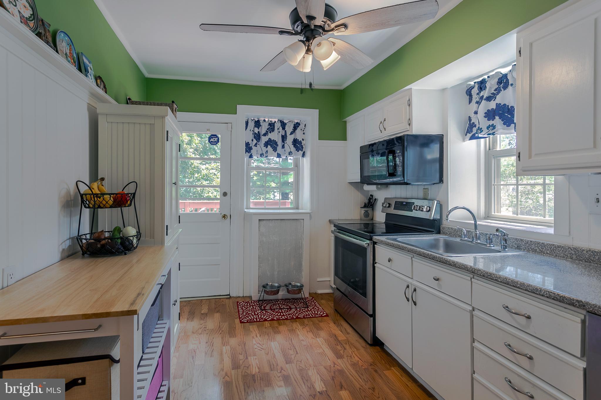 7231 Hilltop Road Upper Darby, PA 19082 - Photo 13 of 24
