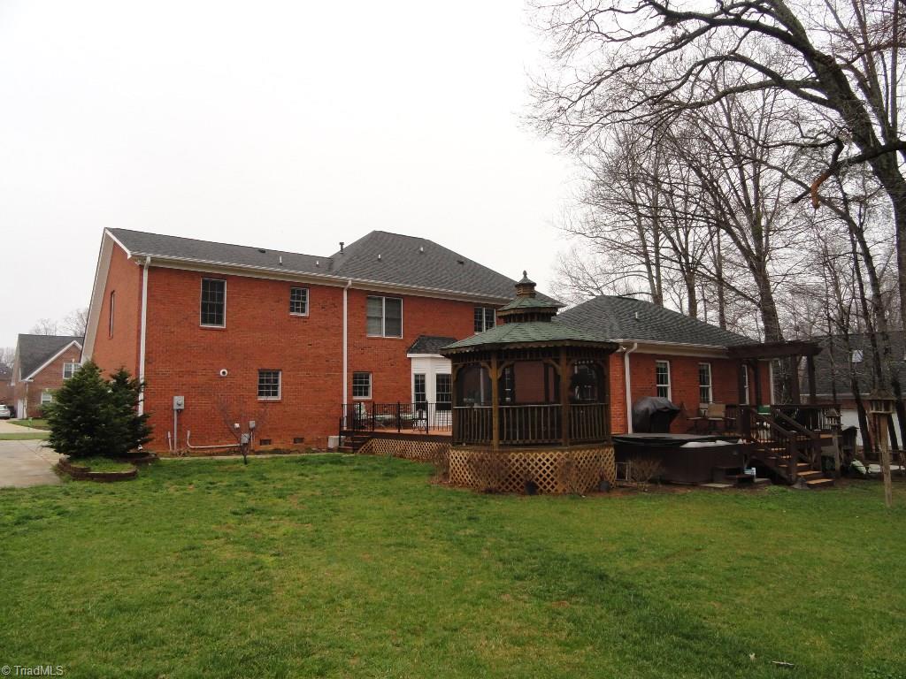 1676 Deer Run Court Oak Ridge, NC 27310 - Photo 3 of 19 Gallery Image 3