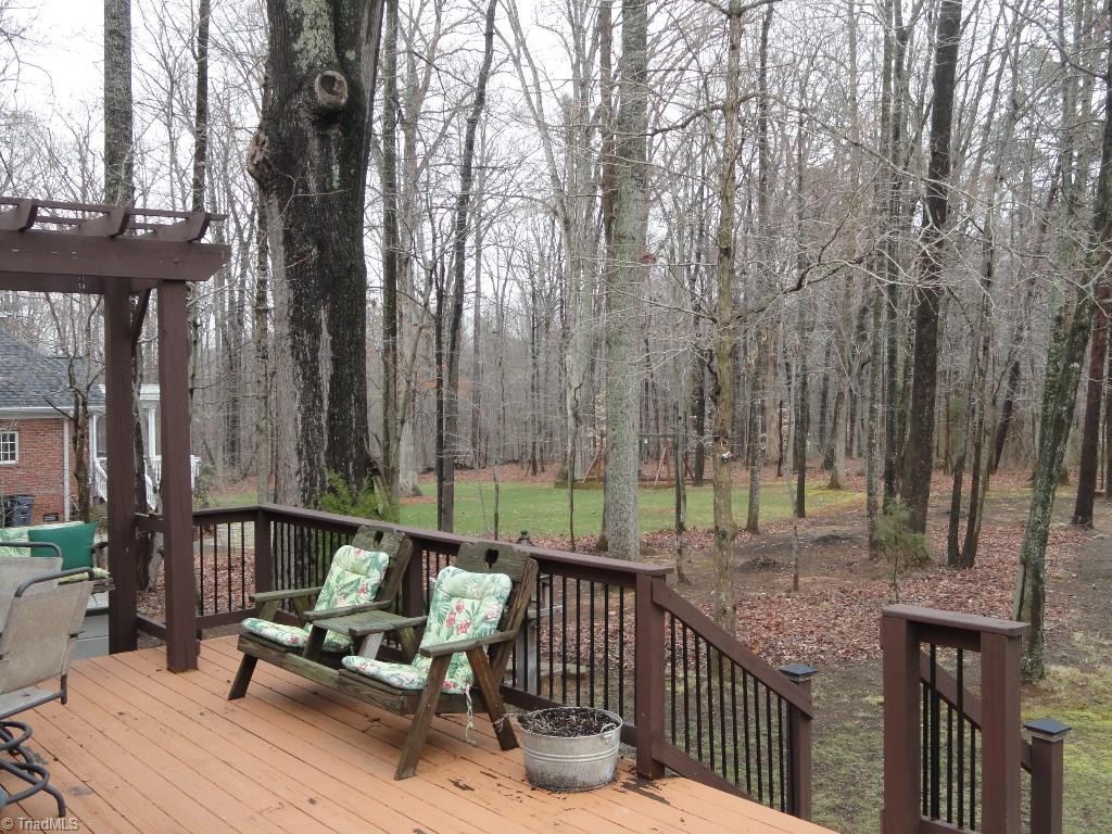 1676 Deer Run Court Oak Ridge, NC 27310 - Photo 5 of 19 Gallery Image 5