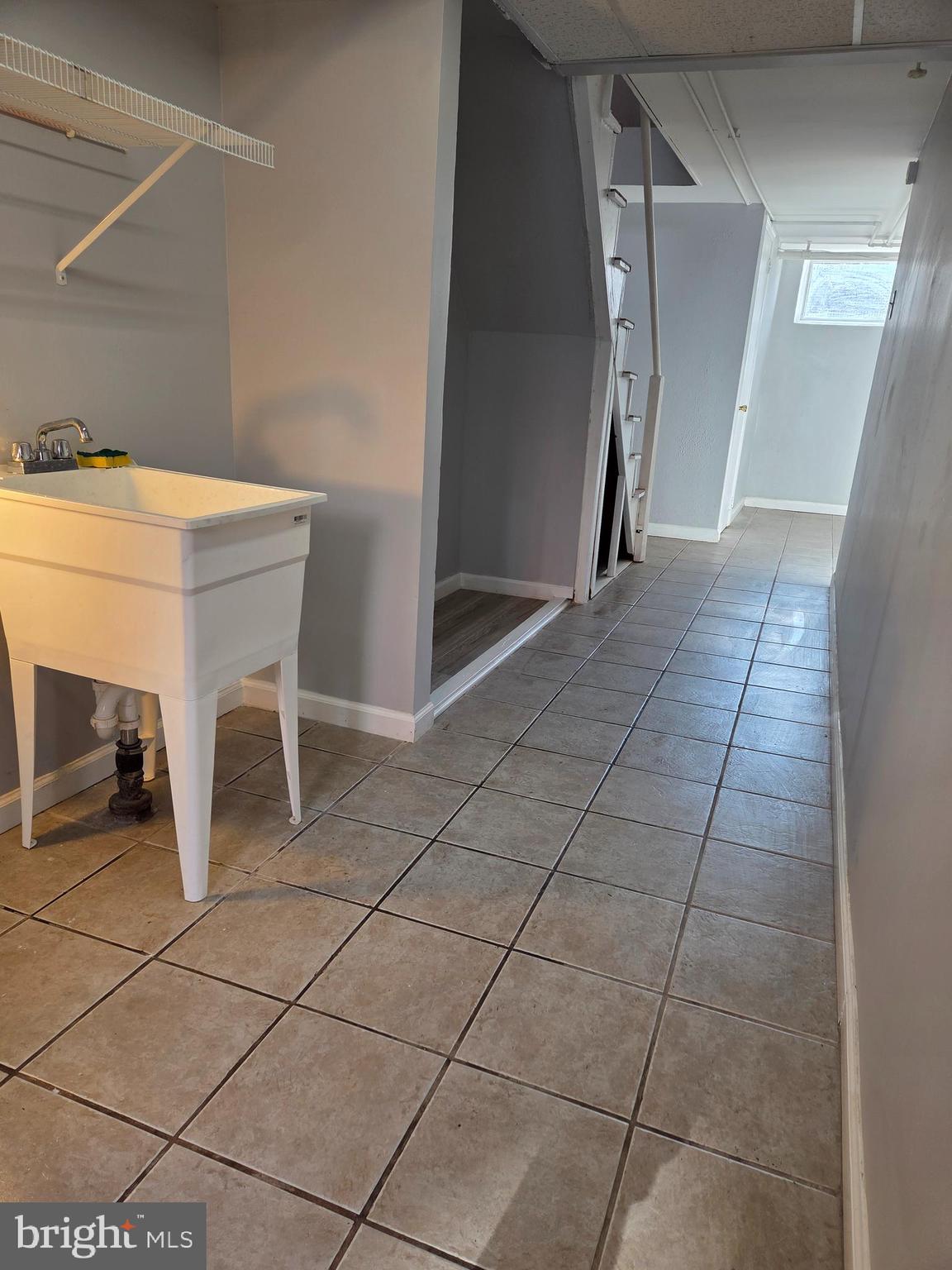 1531 Stevens Street Philadelphia, PA 19149 - Photo 15 of 25 a view of a livingroom with furniture