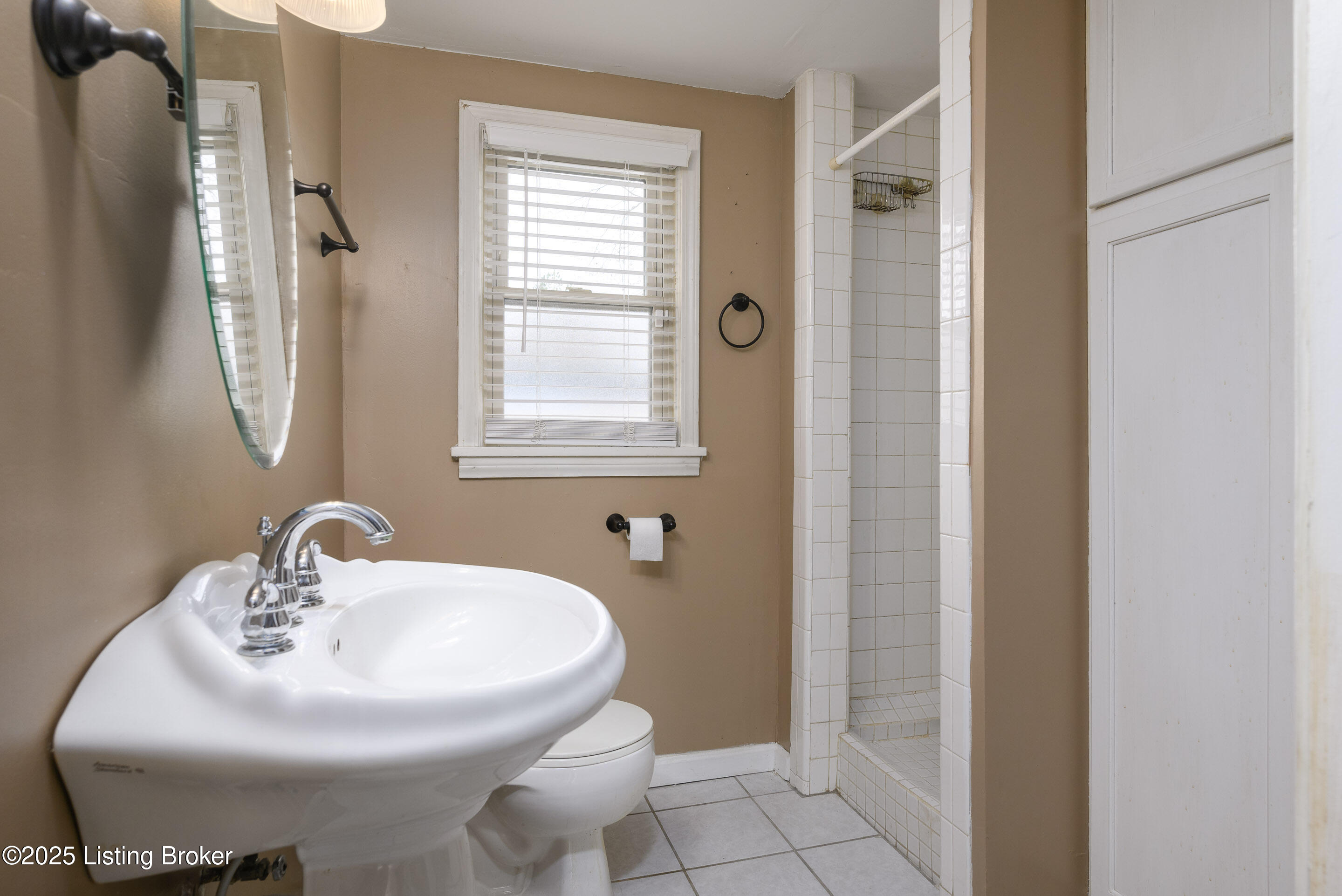 303 Appomattox Road Louisville, KY 40214 - Photo 25 of 37 DHI-125