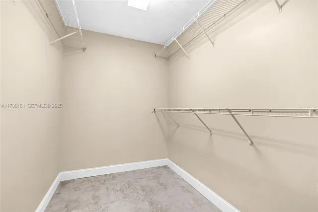 $835,000 | 3562 Southern Orchard Road West, Davie, FL 33328