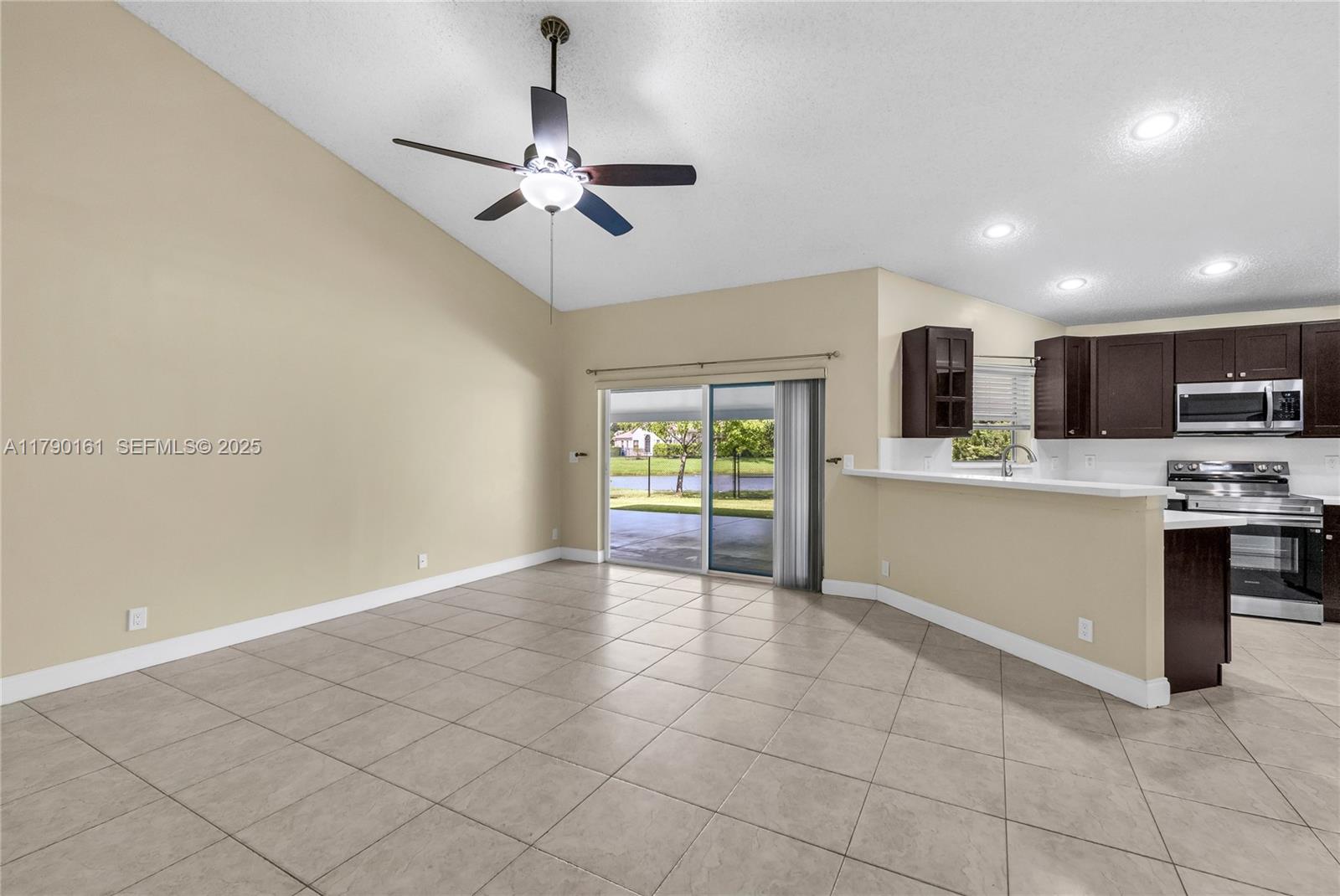 3562 Southern Orchard Road West Davie, FL 33328 - Photo 8 of 46