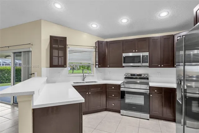 $835,000 | 3562 Southern Orchard Road West, Davie, FL 33328