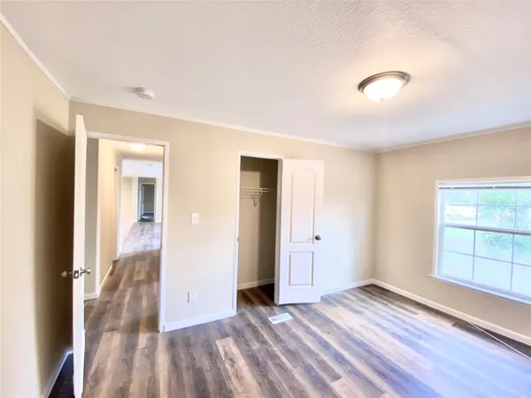 $1,750 | 11720 East Small Oak Lane, Willis, TX 77378