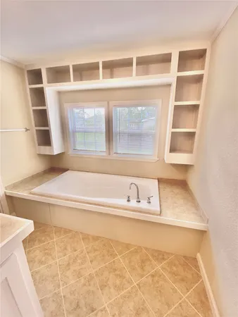 $1,750 | 11720 East Small Oak Lane, Willis, TX 77378