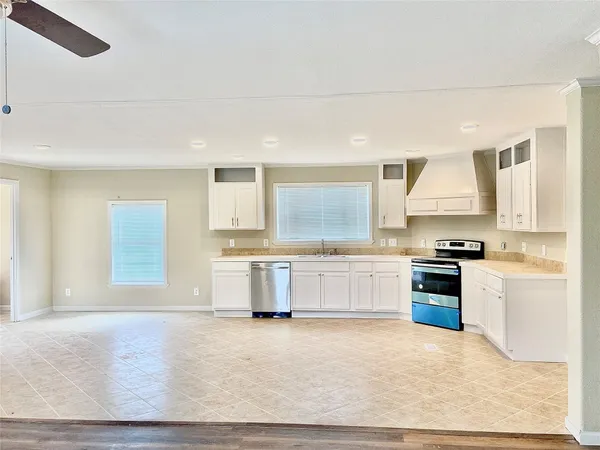 $1,750 | 11720 East Small Oak Lane, Willis, TX 77378