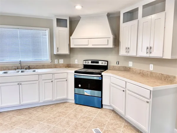 $1,750 | 11720 East Small Oak Lane, Willis, TX 77378