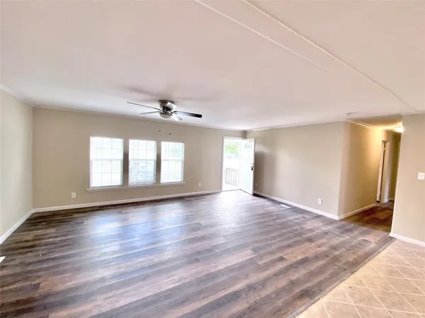 $1,750 | 11720 East Small Oak Lane, Willis, TX 77378