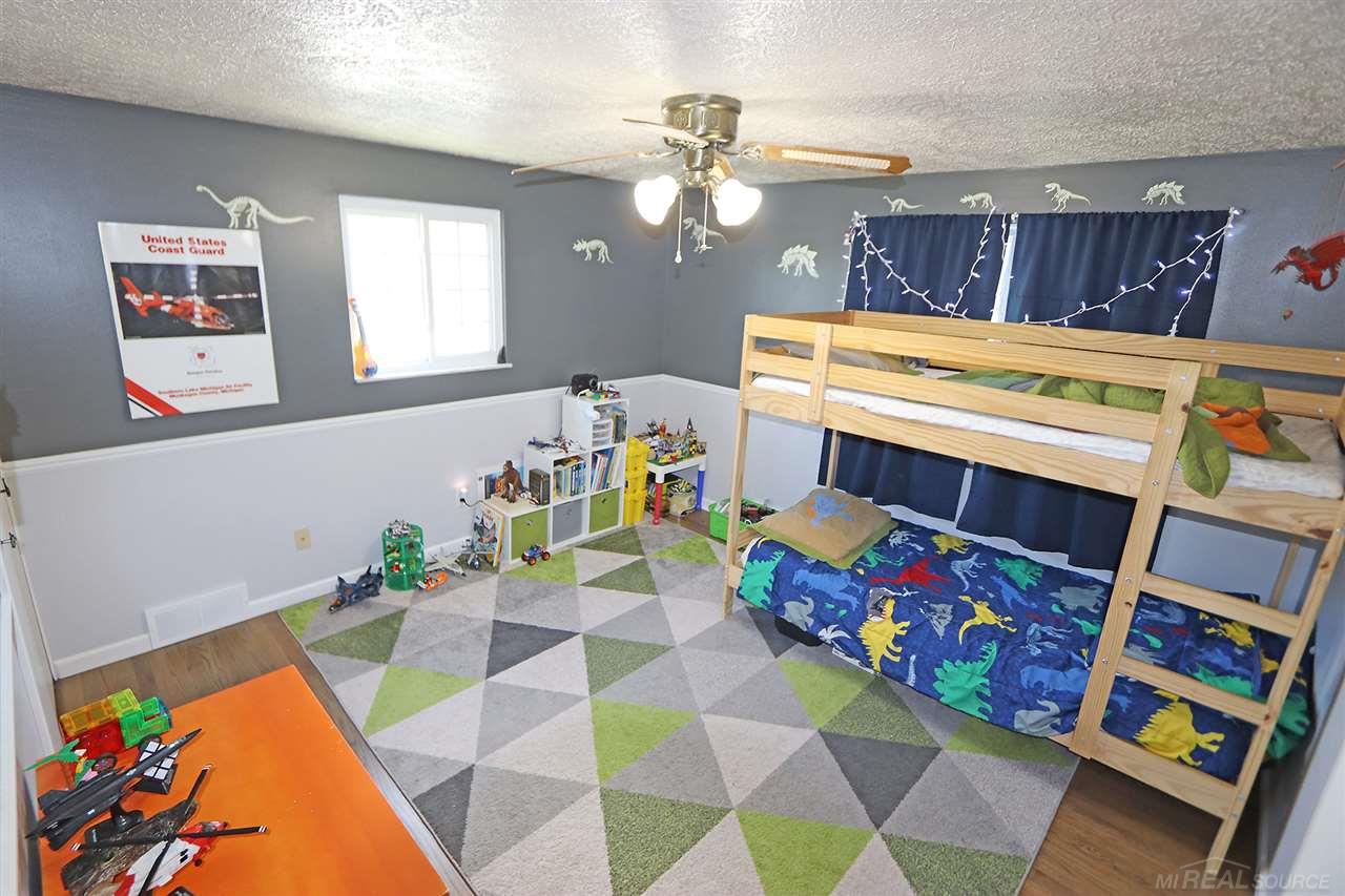 23325 Rochelle Street Macomb, MI 48042 - Photo 47 of 67 50011272-46.JPG