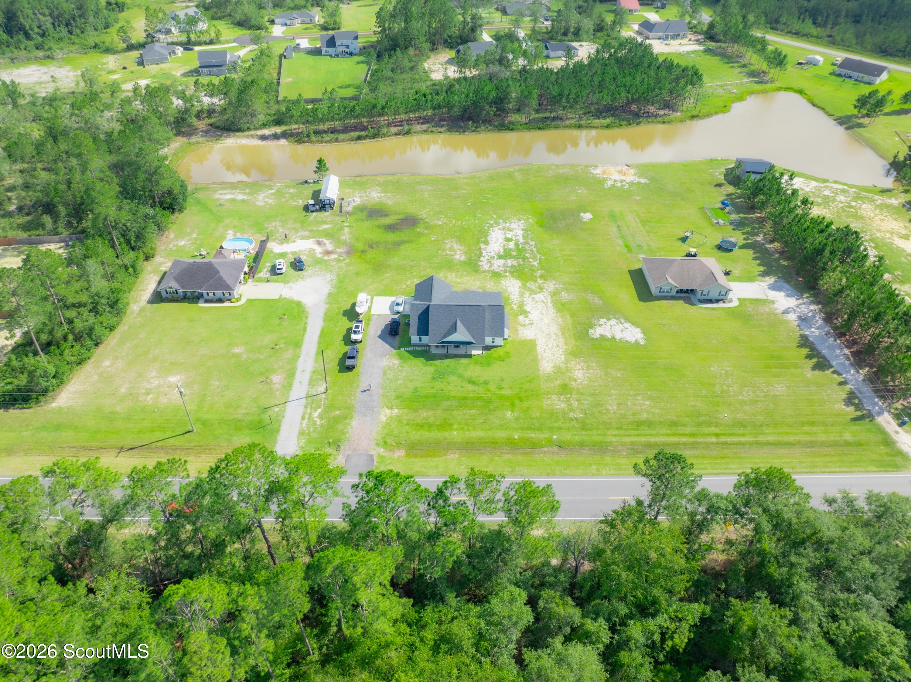 11289 Lanes Bridge Road Jesup, GA 31545 - Photo 4 of 41 004-4