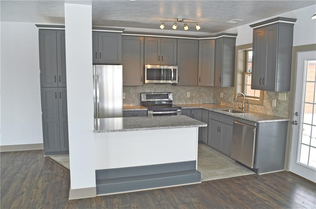 207 Dynamite Road Washington, PA 15301 - Photo 6 of 25