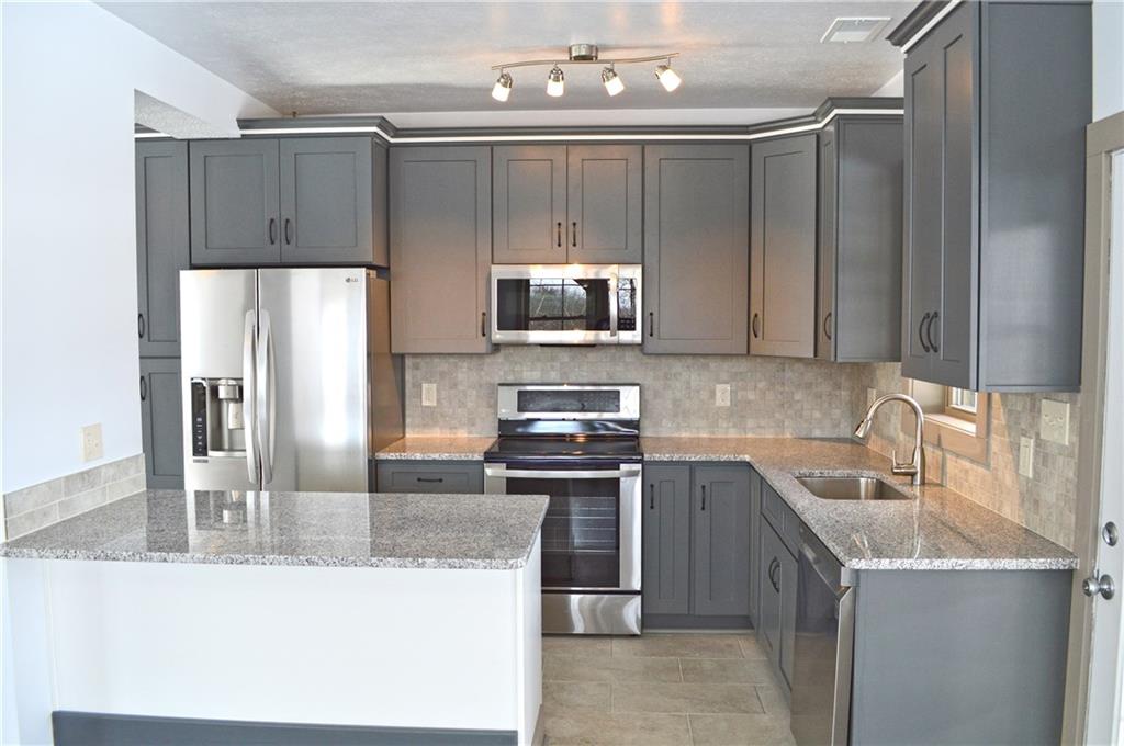 207 Dynamite Road Washington, PA 15301 - Photo 8 of 25