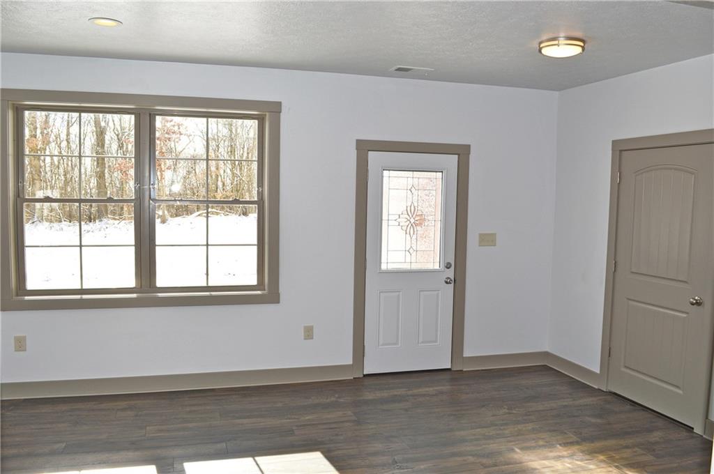 207 Dynamite Road Washington, PA 15301 - Photo 9 of 25