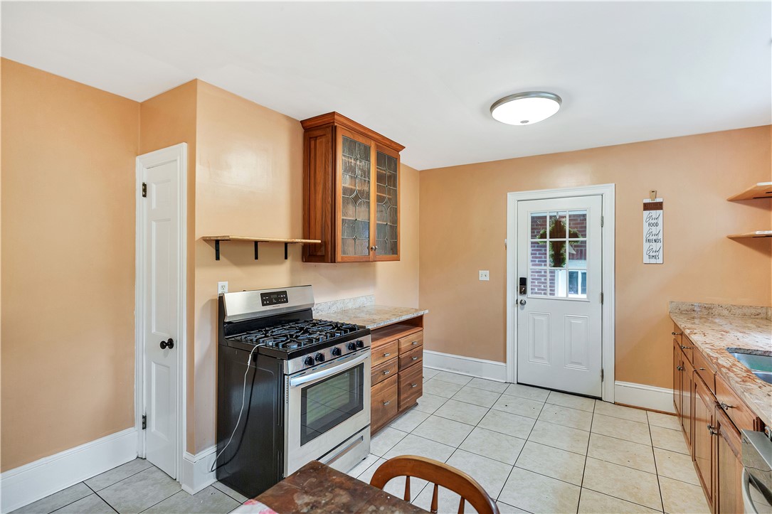 25 Central Avenue Honea Path, SC 29654 - Photo 7 of 36 This spacious kitchen offers ample room for culinary creations and casual dining.