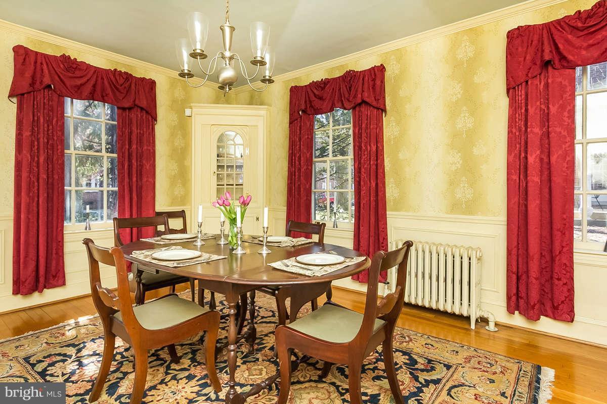 604 Somerset Road Baltimore, MD 21210 - Photo 4 of 16 Dining Room