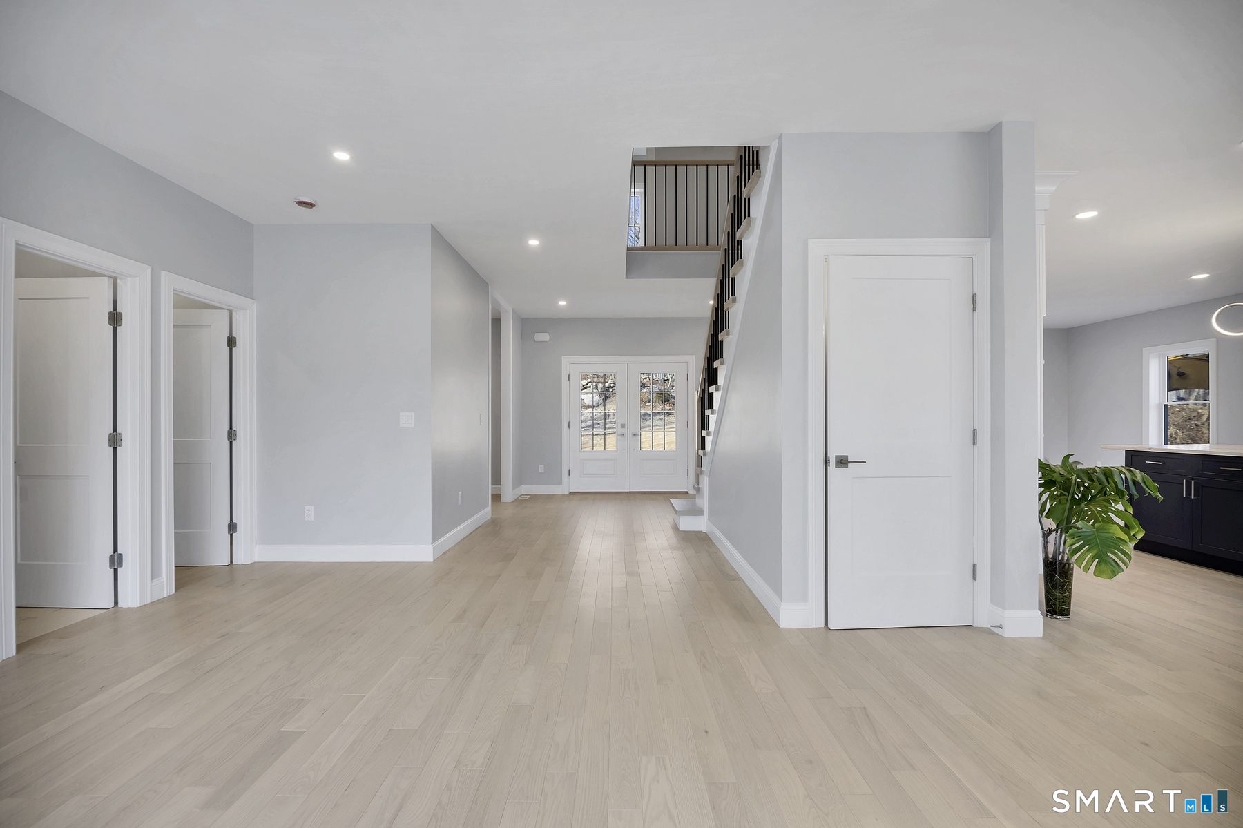 123 Scott Road East Lyme, CT 06333 - Photo 17 of 40