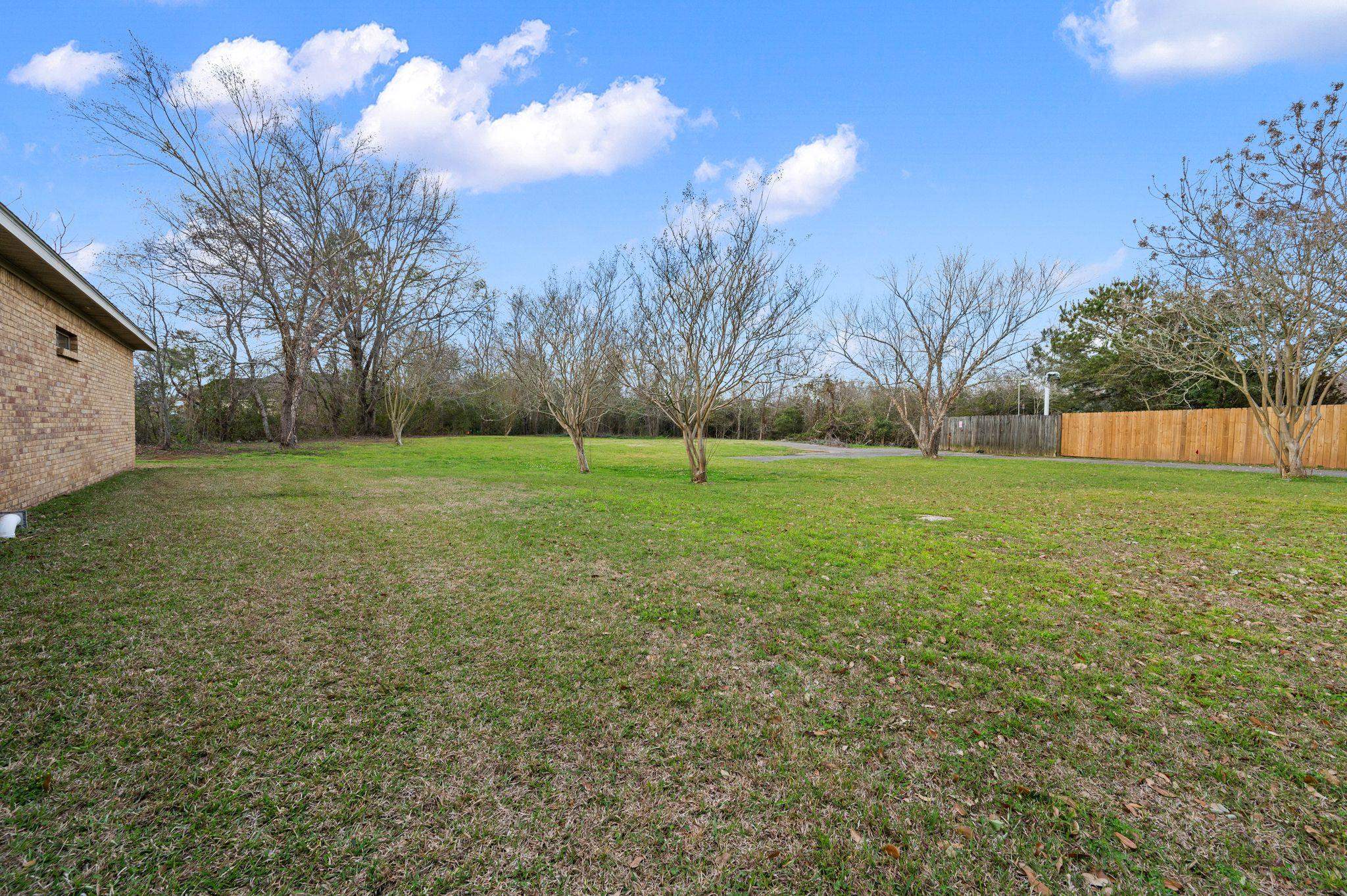 9381 Sable Court Daphne, AL 36526 - Photo 37 of 42 Yard