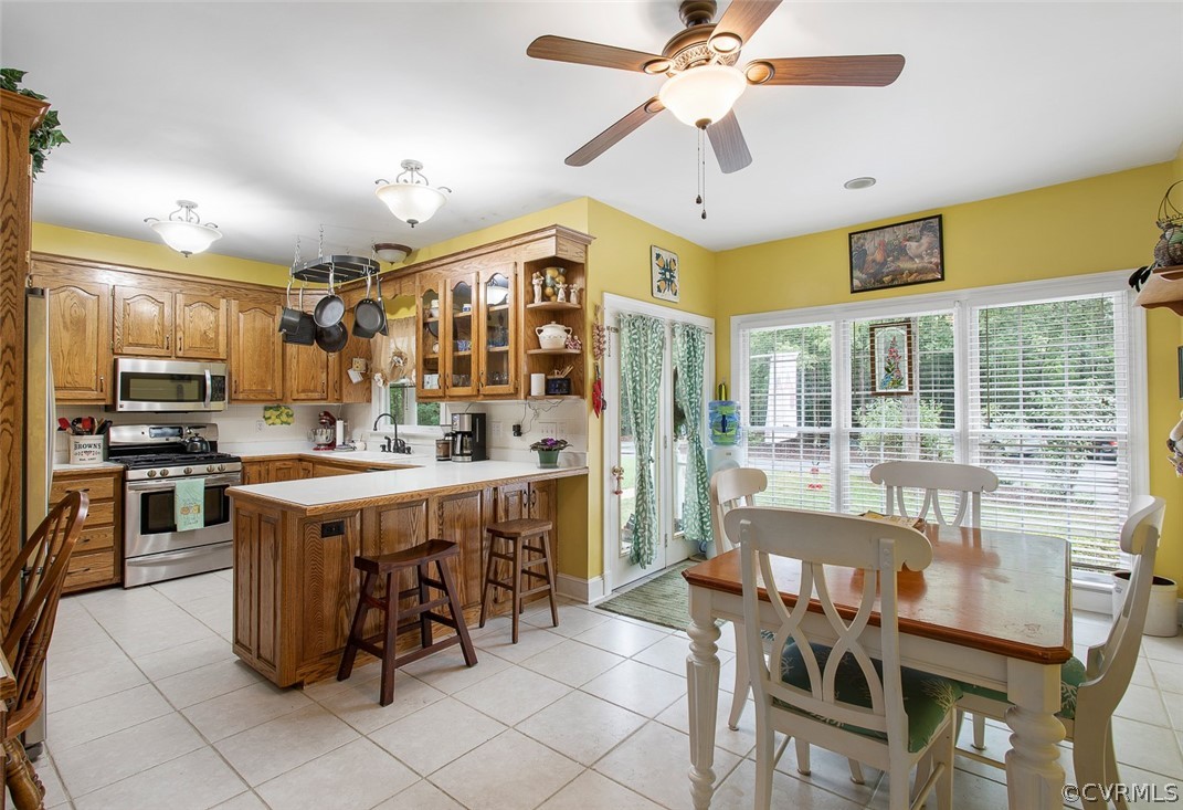 12625 2nd Branch Road Chesterfield, VA 23838 - Photo 13 of 49 Great country style eat-in kitchen, tile floors l
