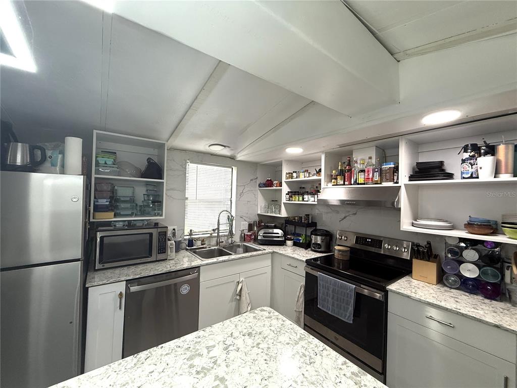 2703 Aein Road Orlando, FL 32817 - Photo 15 of 29 Gallery Image 15
