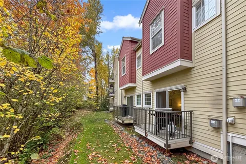 $474,900 | 1800 Northeast 40th Street, Unit G5, Renton, WA 98056