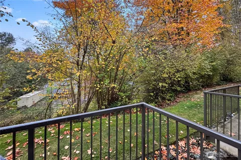 $474,900 | 1800 Northeast 40th Street, Unit G5, Renton, WA 98056