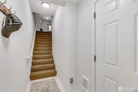 $474,900 | 1800 Northeast 40th Street, Unit G5, Renton, WA 98056