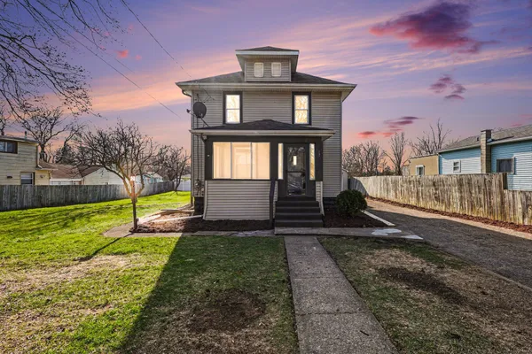 $189,900 | 1104 North Waterloo Avenue, Jackson, MI 49202