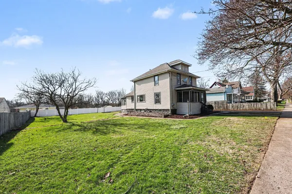$189,900 | 1104 North Waterloo Avenue, Jackson, MI 49202