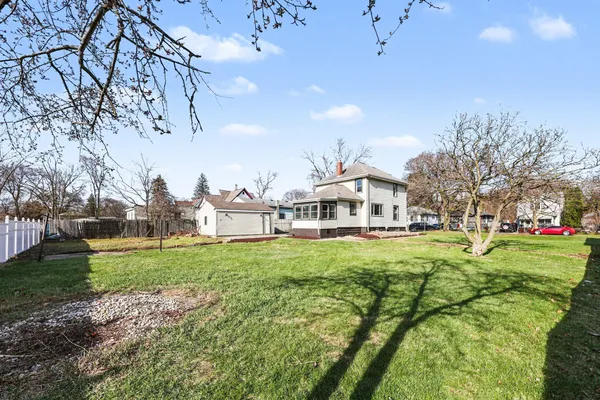 $189,900 | 1104 North Waterloo Avenue, Jackson, MI 49202