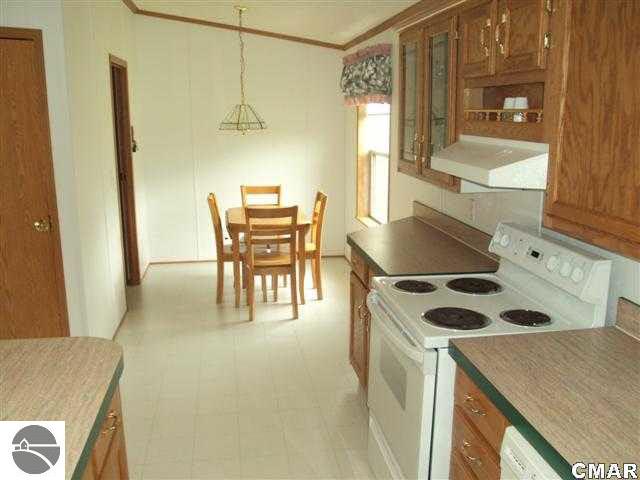 754 East Remus Road Mount Pleasant, MI 48858 - Photo 7 of 11 1770517-6.JPG