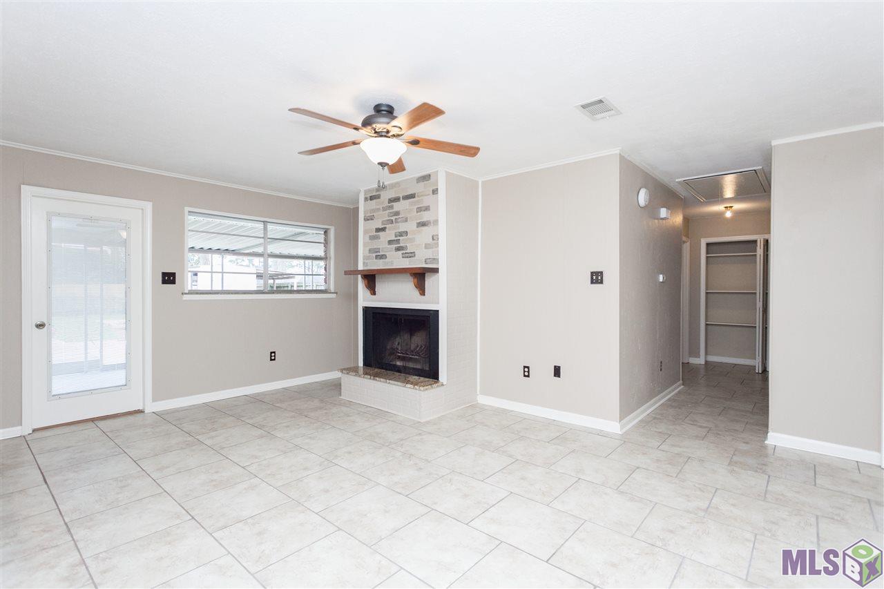 15224 Jester Avenue Baton Rouge, LA 70816 - Photo 3 of 21 Gallery Image 3