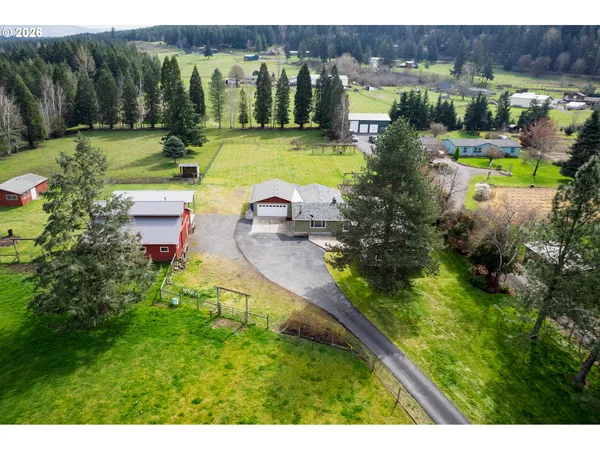 $899,000 | 16454 Highway 211, Molalla, OR 97038