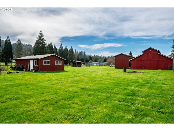 $899,000 | 16454 Highway 211, Molalla, OR 97038