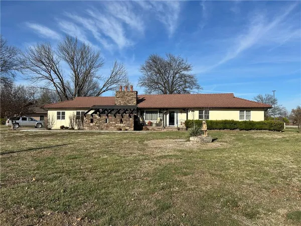 $265,000 | 2405 South Stilwell Street, Pittsburg, KS 66762