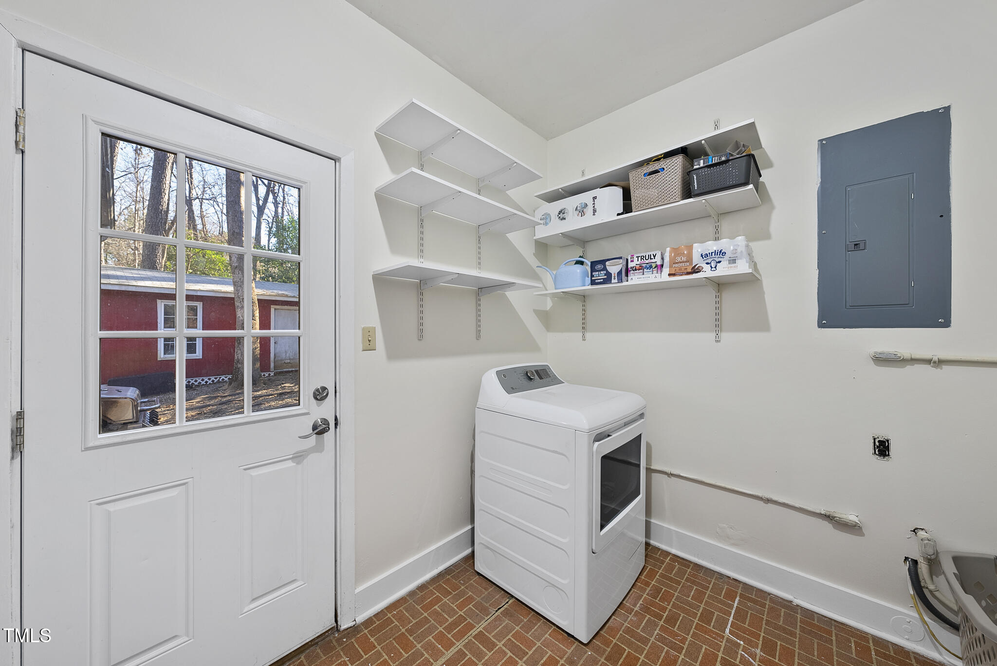 125 Radcliff Circle Durham, NC 27713 - Photo 25 of 31 Utility/Laundry Room