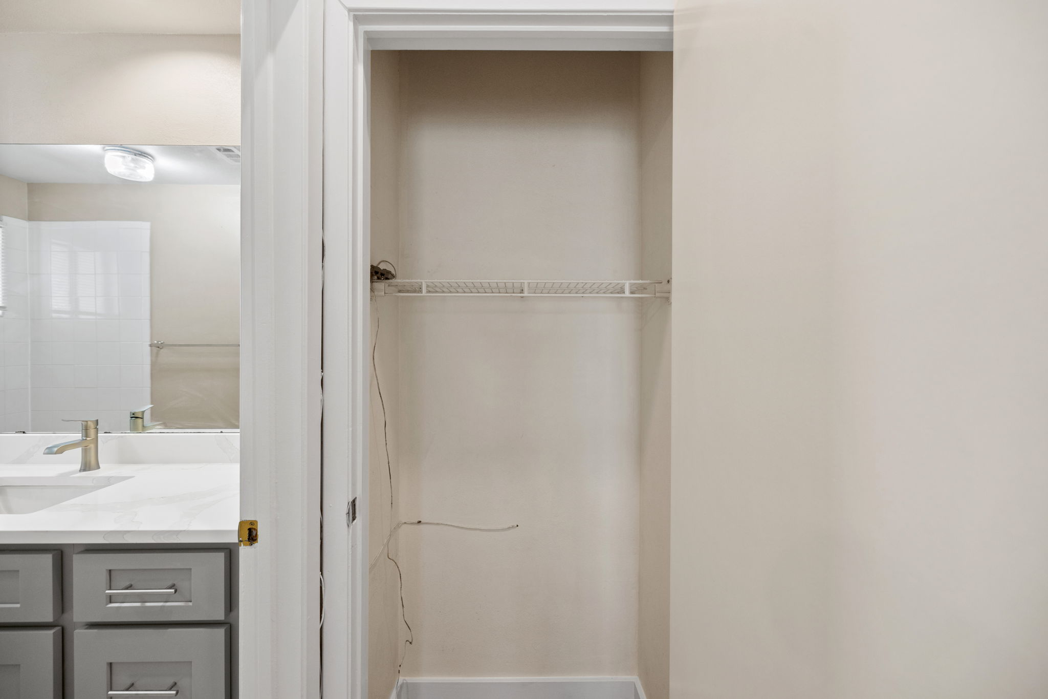 712 Graham Place, Unit 302 Austin, TX 78705 - Photo 25 of 30