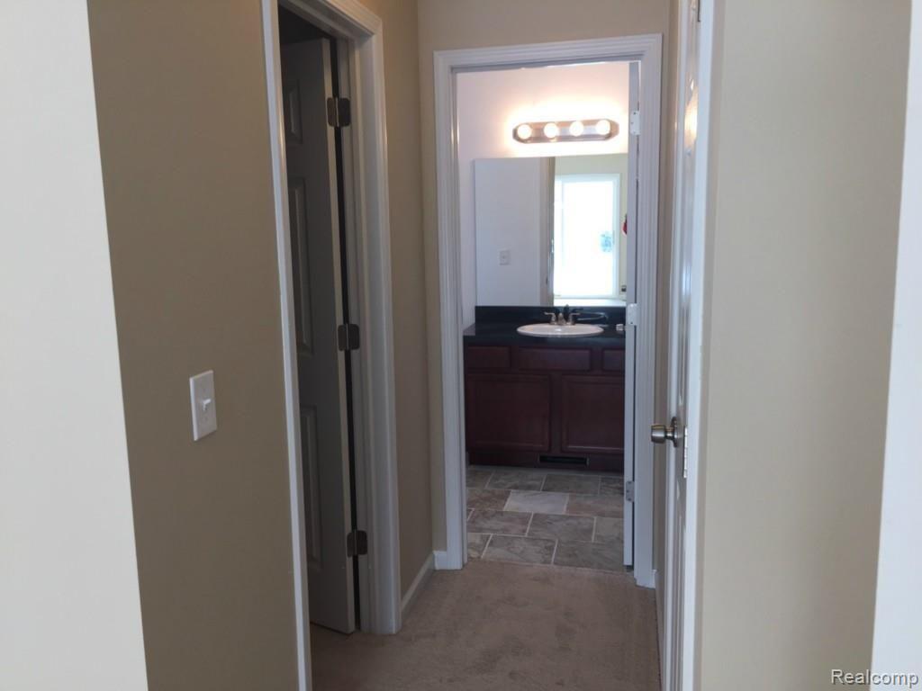 3084 Gerald Avenue Rochester, MI 48307 - Photo 39 of 47 IMG_0039.jpg