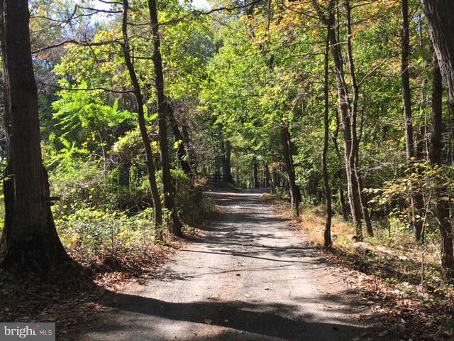 9215 Lake Daniel Road Marshall, VA 20115 - Photo 27 of 27 Country Road