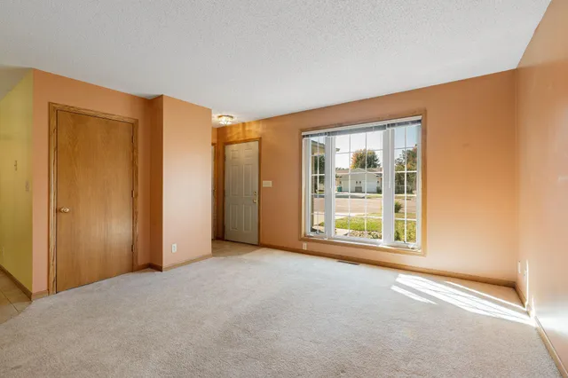 $229,000 | 217 11th Ave Court, Waseca, MN 56093