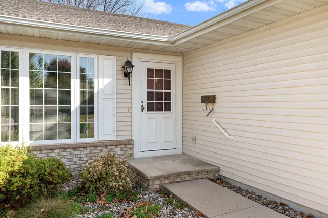 $229,000 | 217 11th Ave Court, Waseca, MN 56093