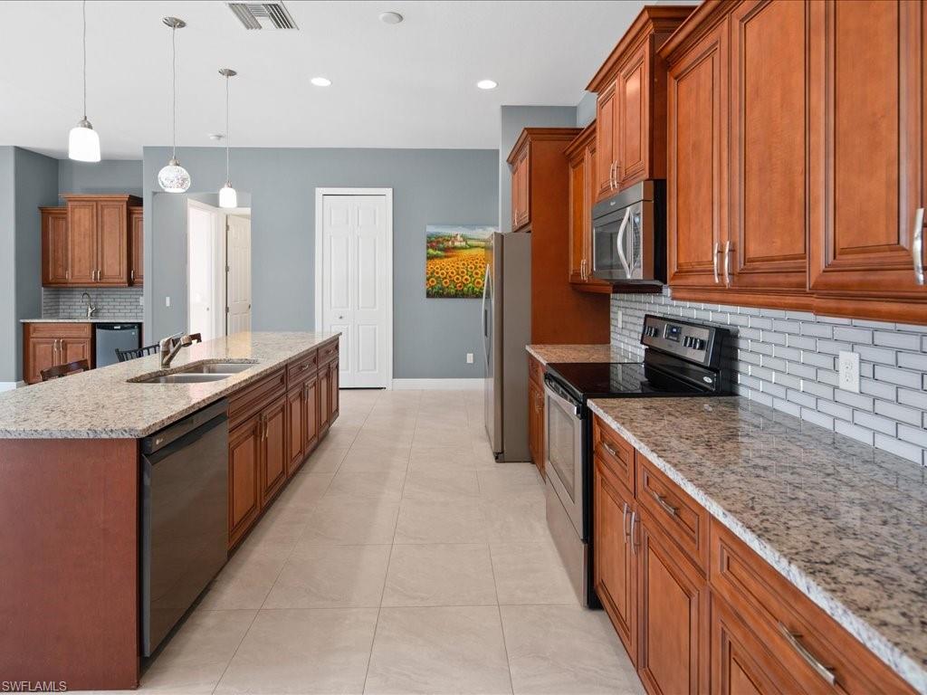 18399 Fuchsia Road Fort Myers, FL 33967 - Photo 11 of 31 Gallery Image 11