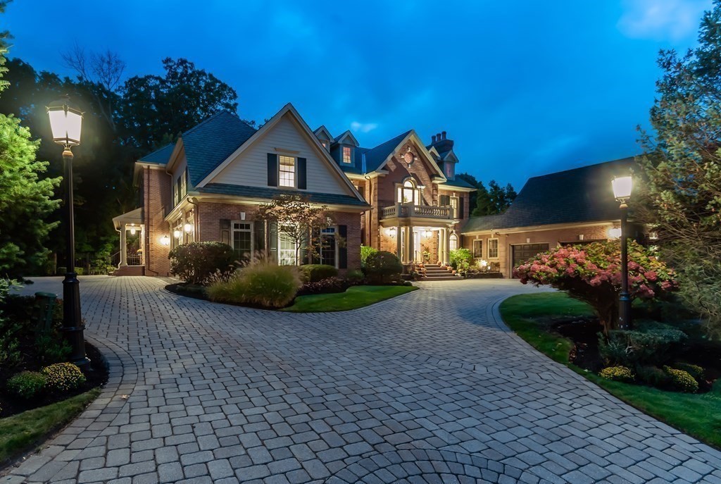 9 Prides Circle Andover, MA 01810 - Photo 42 of 42 a front view of a house with yard and green space