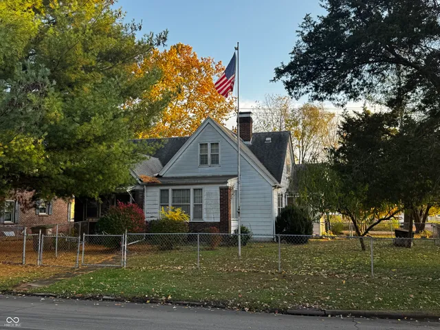 $219,900 | 1403 16th Street, Columbus, IN 47201