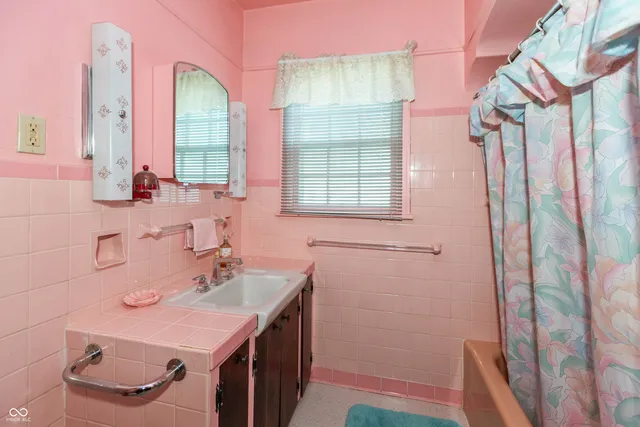 $219,900 | 1403 16th Street, Columbus, IN 47201