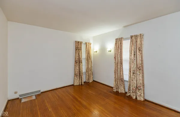 $218,900 | 1403 16th Street, Columbus, IN 47201