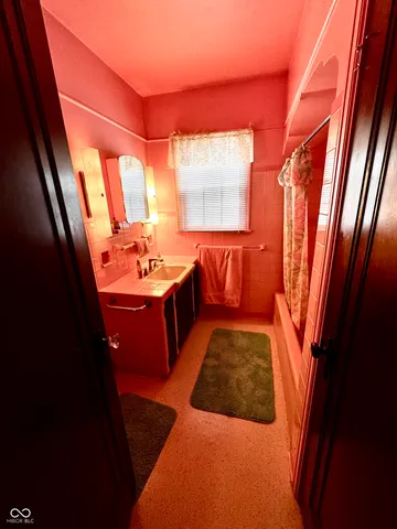 $219,900 | 1403 16th Street, Columbus, IN 47201