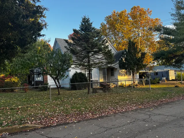 $219,900 | 1403 16th Street, Columbus, IN 47201