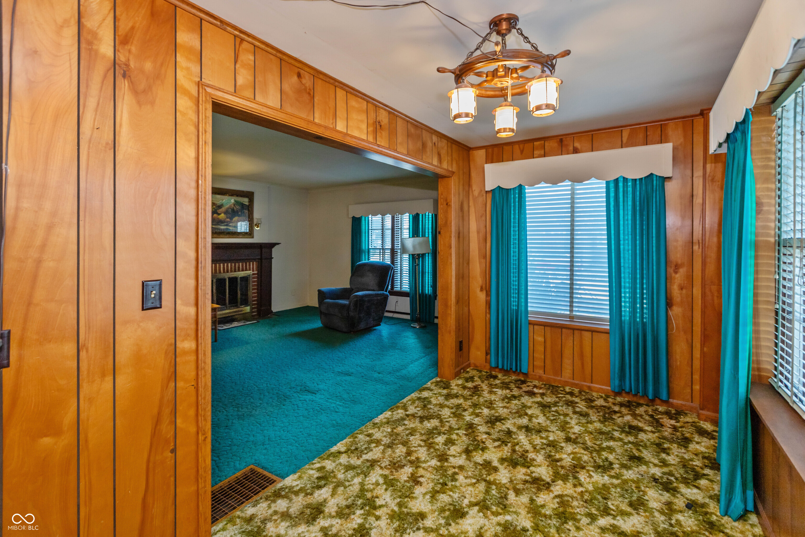 1403 16th Street Columbus, IN 47201 - Photo 7 of 25