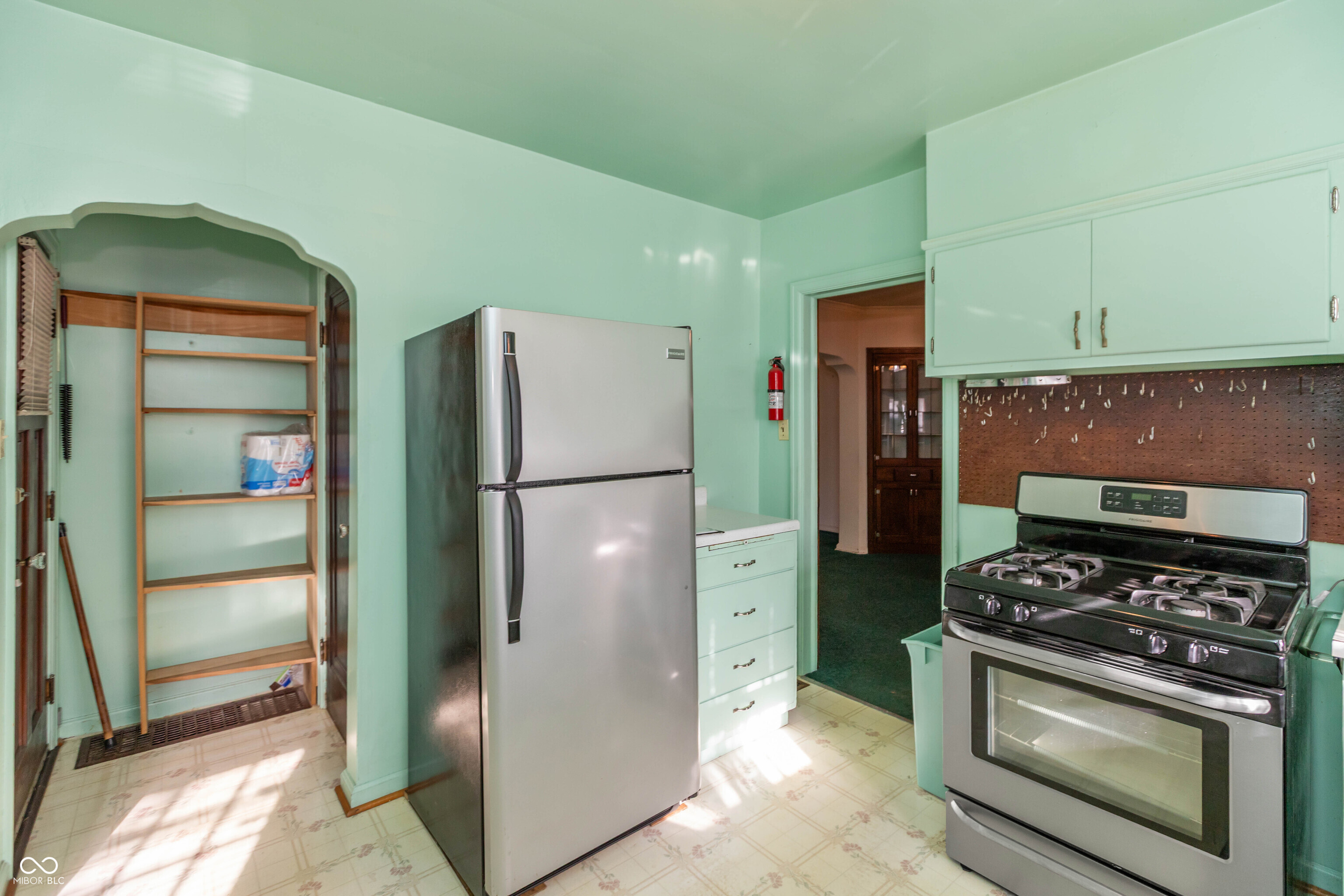 1403 16th Street Columbus, IN 47201 - Photo 9 of 25